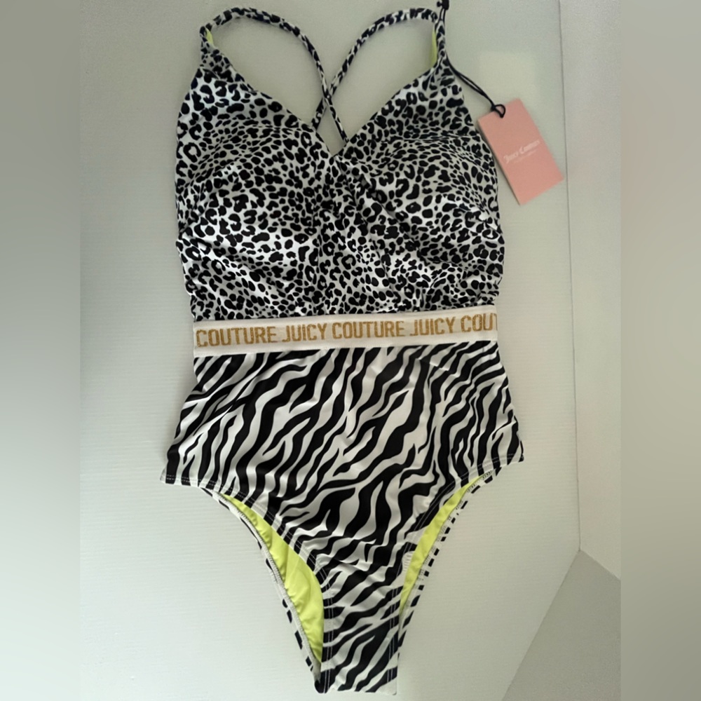 Juicy Couture One Piece Fully Lined Leopard Print Removable Pads Bathing Suit